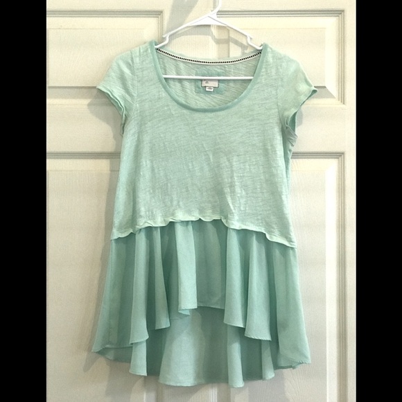 Anthropologie Top/Postage Stamp short sleeve top - Picture 3 of 6